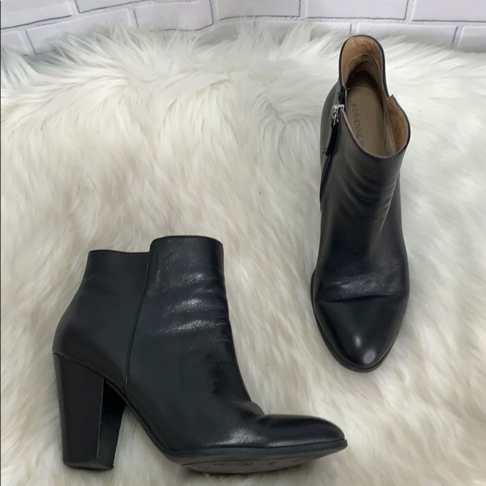 Adrienne Vittadini Beah Black Leather Booties‎ Sz 8